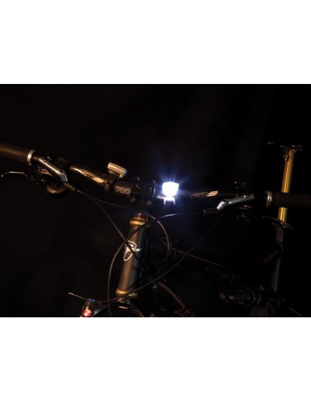 JEU D'ÉCLAIRAGE EASY-FIT POUR VÉLO À 2 LED