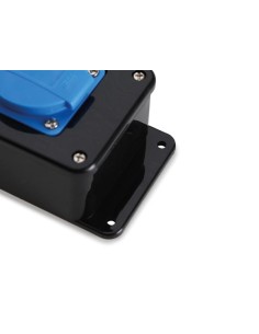 CEE-STECKER AUF SCHUKO 3-FACH-STECKDOSENLEISTE 2