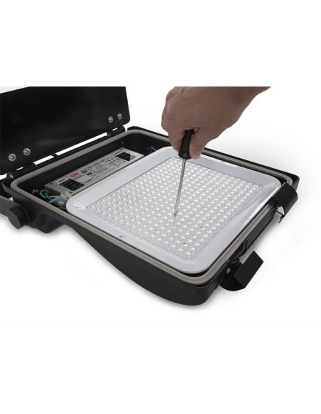 PROJECTEUR LED PROFESSIONNEL - 200 W - BLANC CHAUD - 3000K