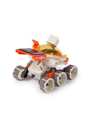 MOON ROVER ON SOLAR ENERGY
