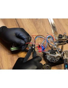PINCE COUPANTE DE PRÉCISION 2