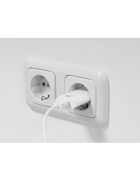 USB Charger 110-240V for Smartphone 1A white