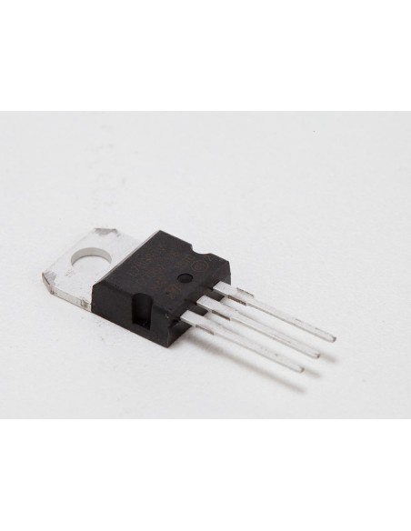 REGULATEUR DE TENSION 8V - 1A