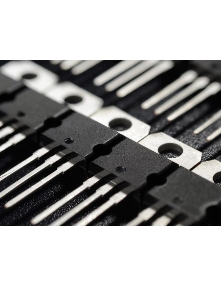 SPANNINGSREGELAAR 12V - 1A