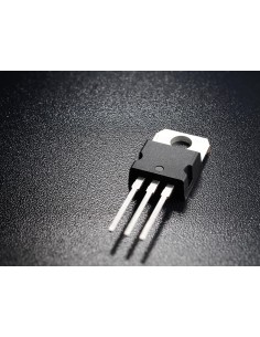 VOLTAGE REGULATOR 15V - 1A 2