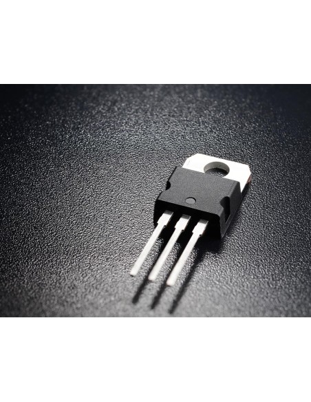 SPANNUNGSREGLER 15V - 1A