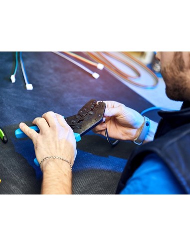 KRIMPTANG VOOR NIET-GEÏSOLEERDE CONNECTOREN