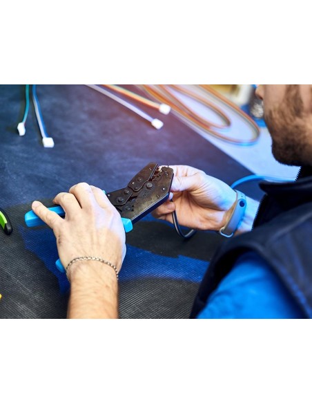 CRIMPING TOOL FOR NON-INSULATED TERMINALS