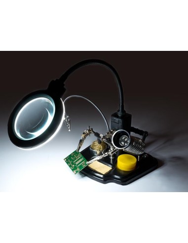 TROISIÈME MAIN AVEC LOUPE ET OUTILS DE SOUDAGE