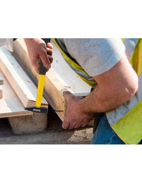 Hammer - Fibreglass Handle - 200 g