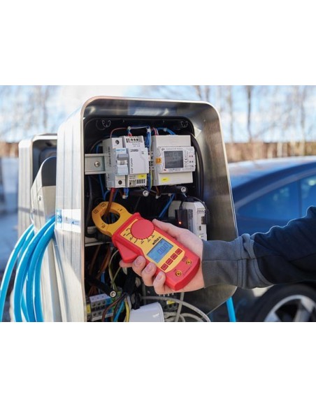 Wiha clamp meter up to 1.000 VAC / 1500 VDC CAT IV (45219)