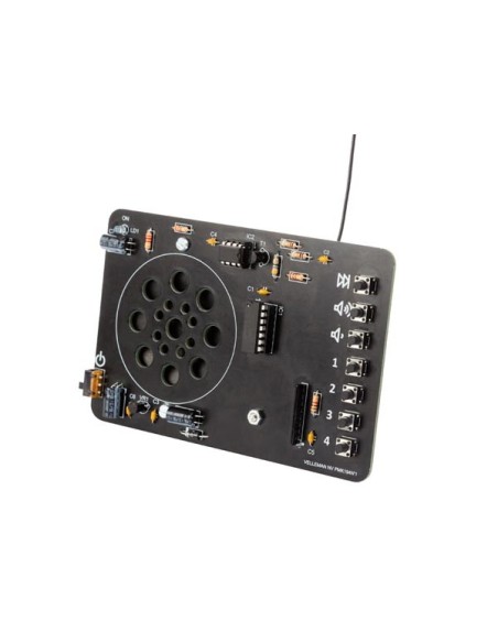 DIGITALLY CONTROLLED FM RADIO